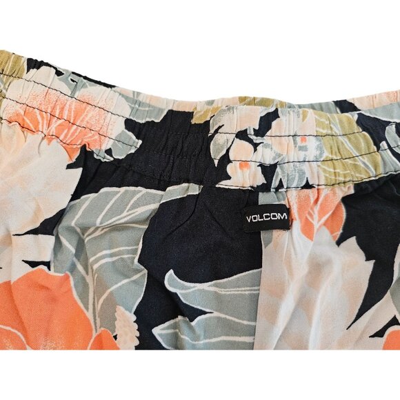 Volcom Shorts Womens Size XL Beach Bandit Tropical All Over Print Viscose NWT - Picture 8 of 10